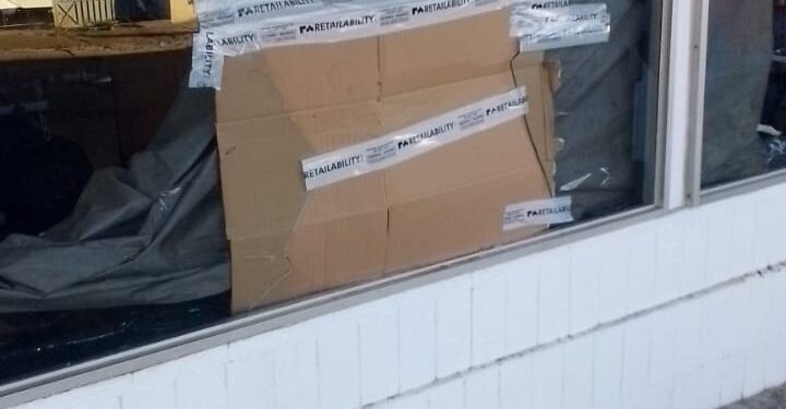 BREAK-INS ROCK FICKSBURG CBD