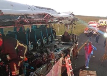 10 people killed, several injured in Free State crash between bus, truck